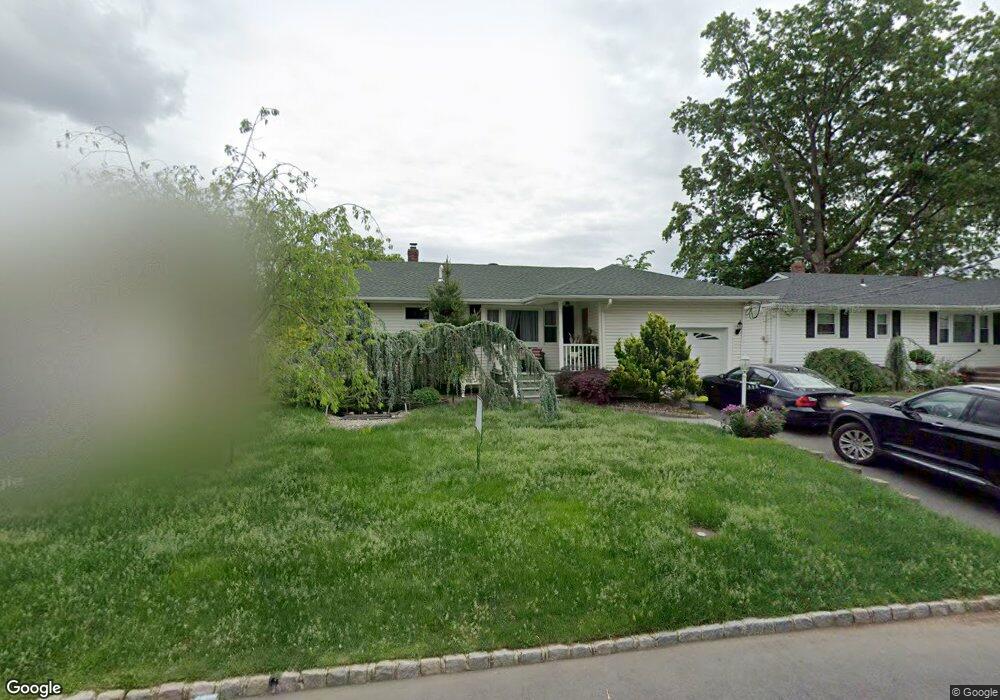 555 Birchwood Rd, Linden, NJ 07036 - photo 1