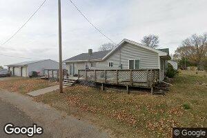 201 Lewis St, Mount Auburn, IA 52313