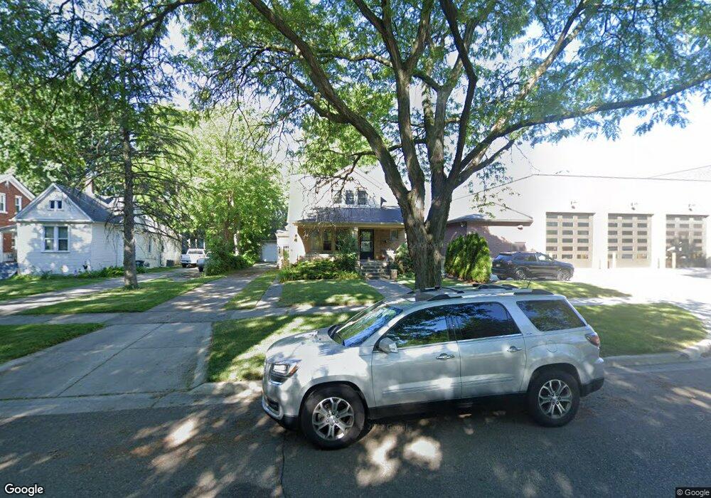 887 Saint Clair St unit A, Grosse Pointe, MI 48230 - photo 1