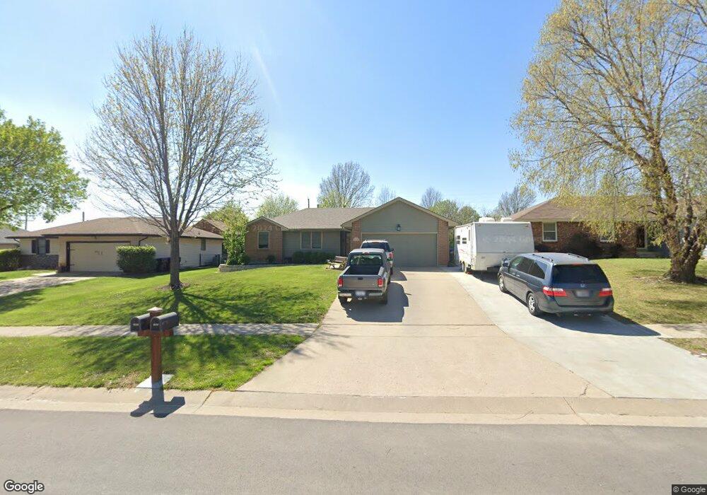 2843 SW Dukeries Rd, Topeka, KS 66614 - photo 1