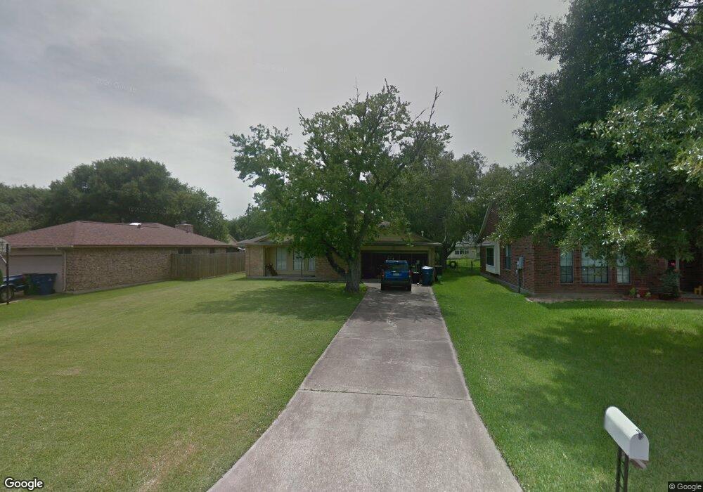 3860 Clover Dr, Alvin, TX 77511 - photo 1
