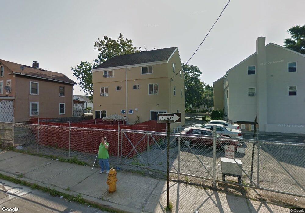 60 Gilmore St unit 10, Bridgeport, CT 06608 - photo 1