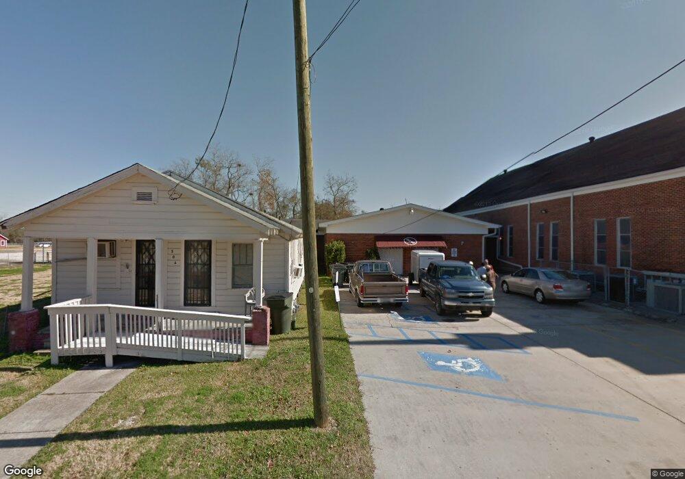 310 N Blake St, Lake Charles, LA 70601 - photo 1