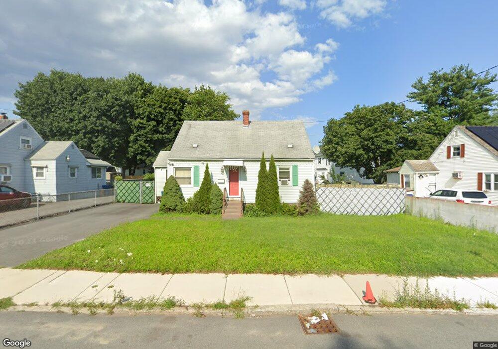 426 S Broadway, Lawrence, MA 01843 - photo 1