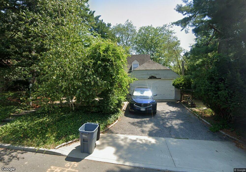 3 Waverly St, Glen Head, NY 11545 - photo 1