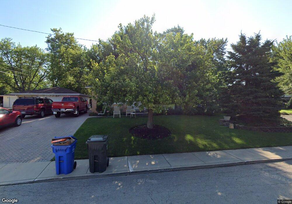 153 Pecos Cir, Carpentersville, IL 60110 - photo 1