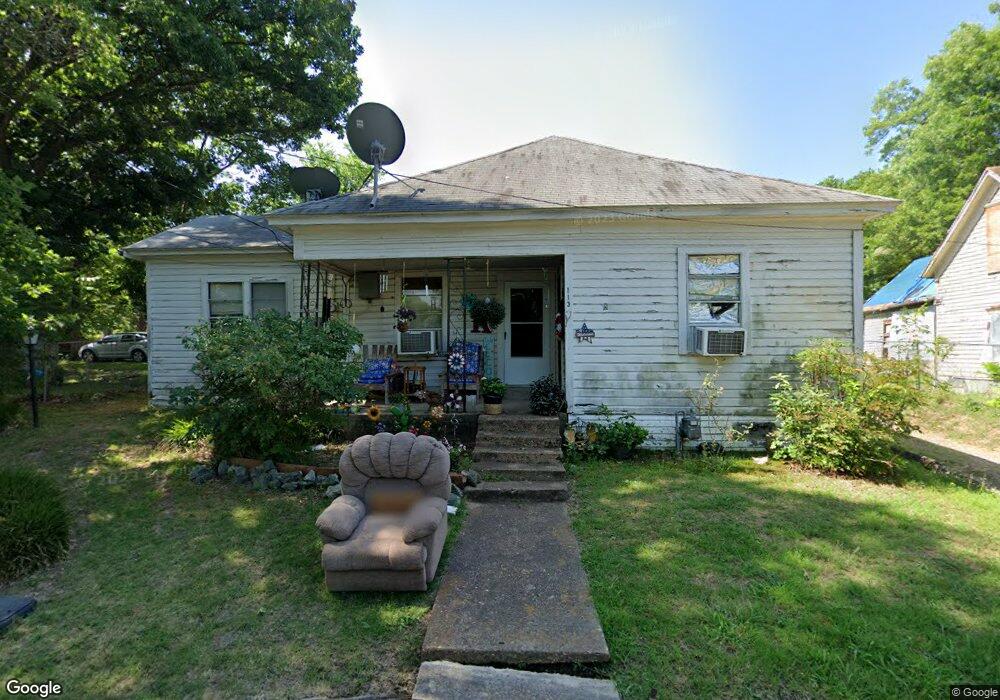 113 S 3rd St, Bonham, TX 75418 - photo 1