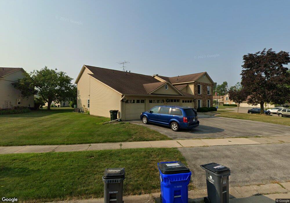 4111 Lexington Dr NE unit B, Cedar Rapids, IA 52402 - photo 1