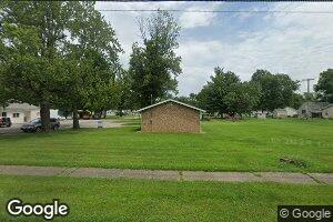 740 N Olive Rd, Flora, IL 62839