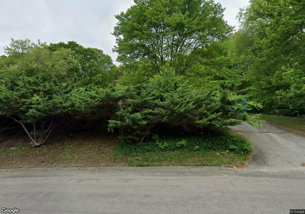 28 Devonshire Dr, Gales Ferry, CT 06335 - photo 1