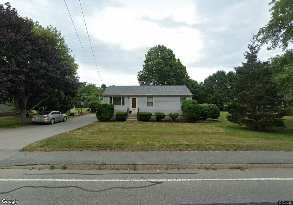 744 Russells Mills Rd, South Dartmouth, MA 02748 - photo 1