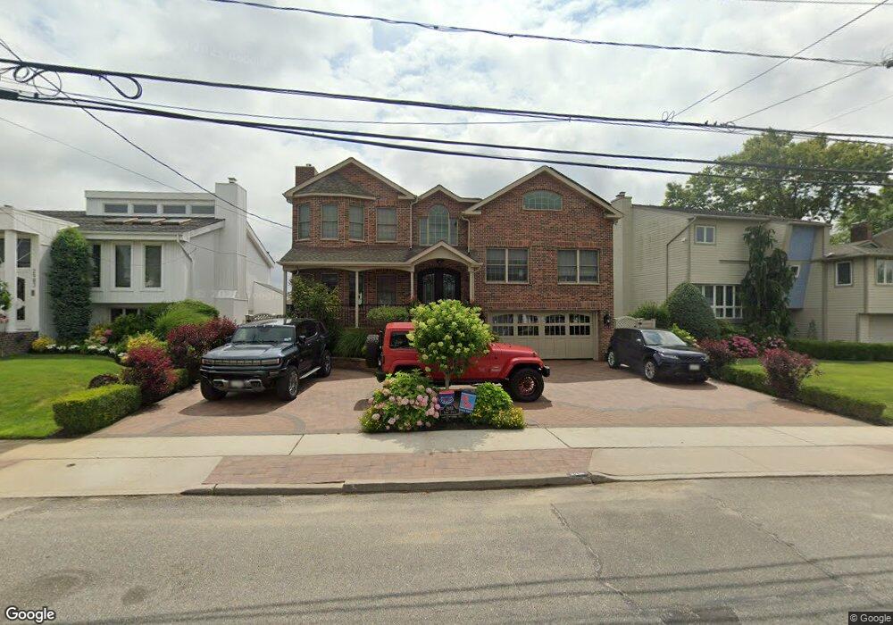 2989 Shore Dr, Merrick, NY 11566 - photo 1