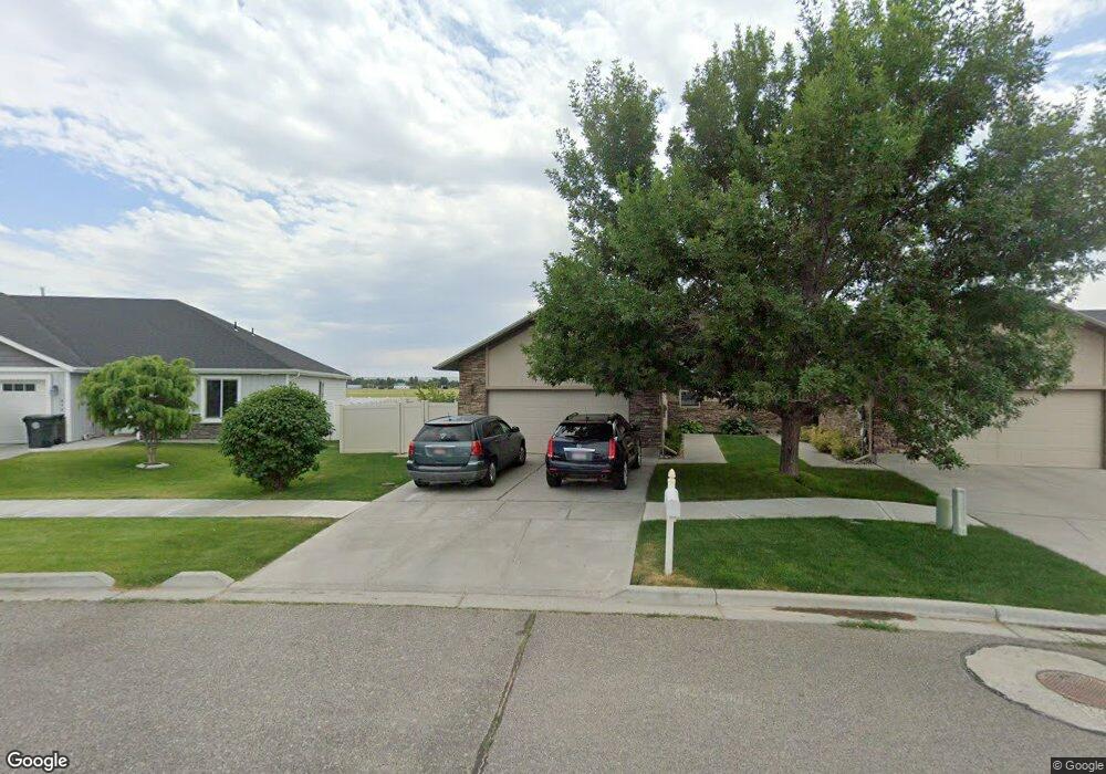 910 S von Elm Dr, Blackfoot, ID 83221 - photo 1