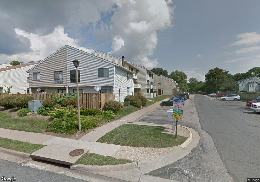 8700 Village Square Dr unit 12, Alexandria, VA 22309 - photo 1