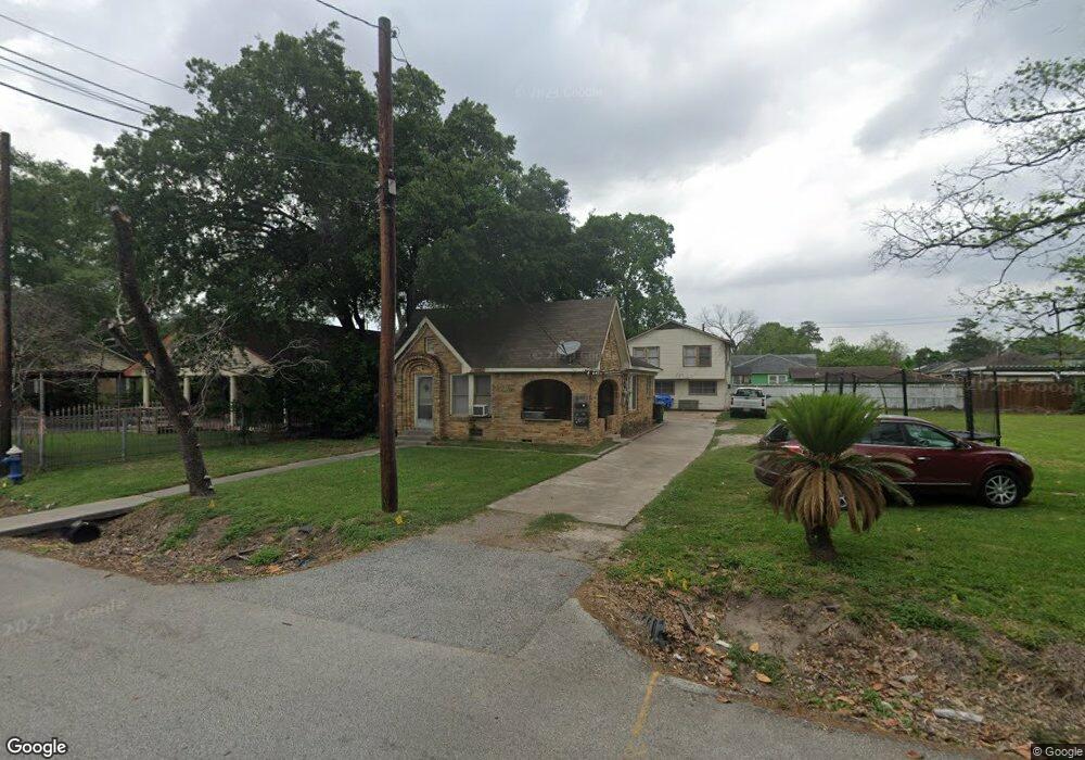 1005 Reid St, Houston, TX 77022 - photo 1
