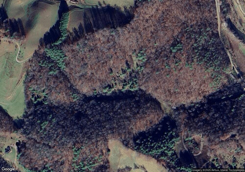 54 Victoria Ln, Burnsville, NC 28714 - photo 1