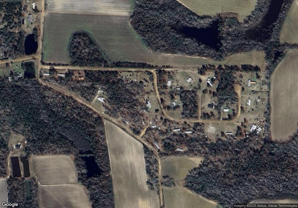 300 Trace Cir, Douglas, GA 31535 - photo 1