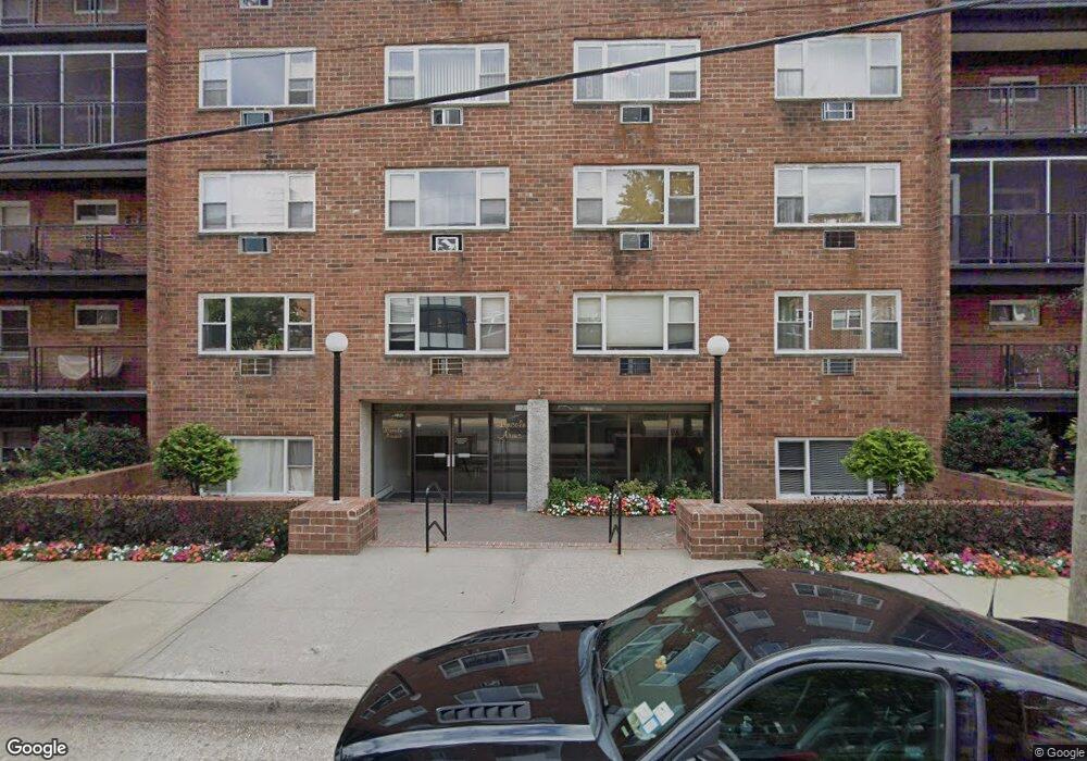 101 Lincoln Ave unit 4D, Mineola, NY 11501 - photo 1