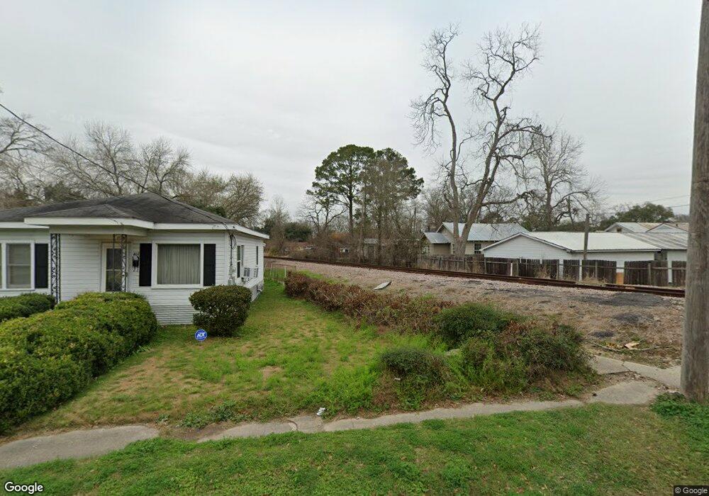 403 Lafayette St, New Iberia, LA 70560 - photo 1