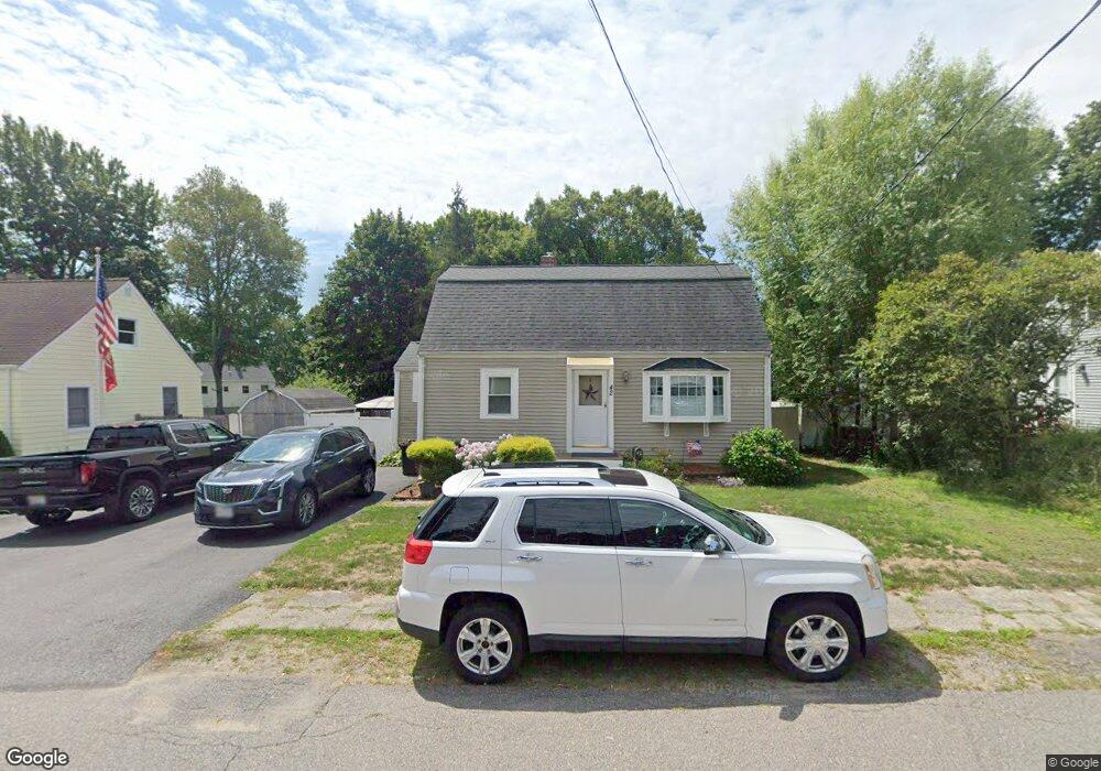 42 Apple Tree Ln, Weymouth, MA 02188 - photo 1