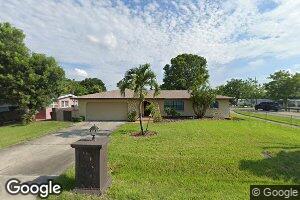 204 Manor Pkwy, Fort Myers, FL 33916