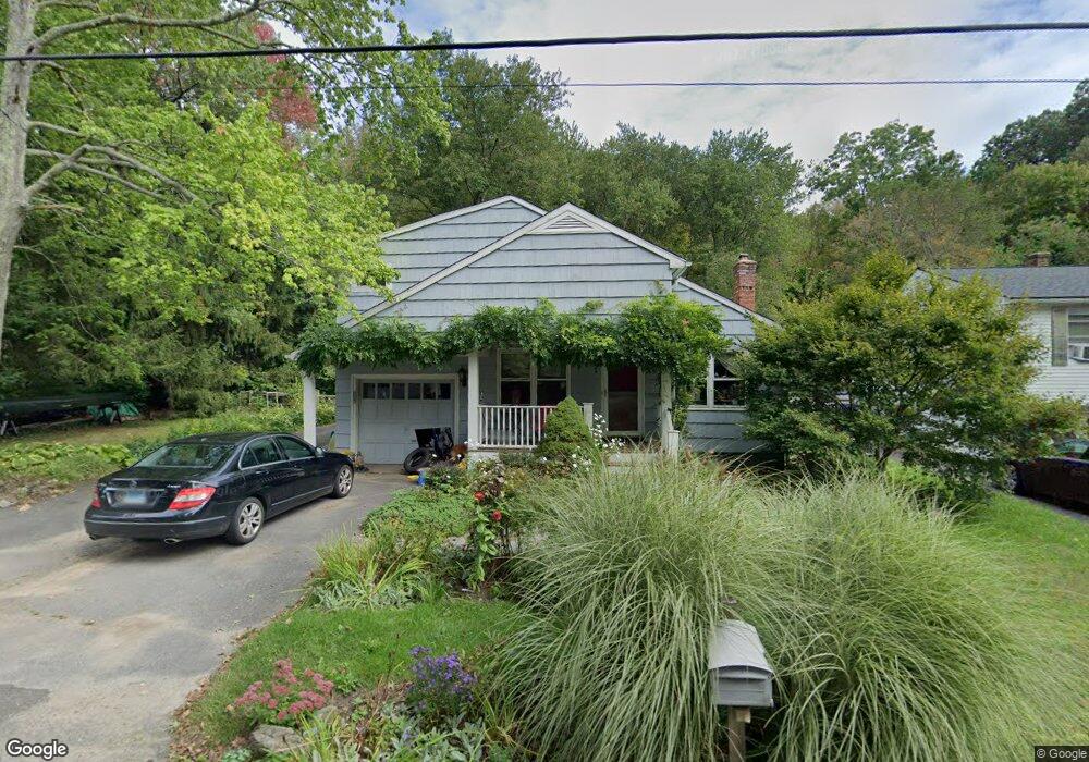 202 Porter Ave, Middlebury, CT 06762 - photo 1