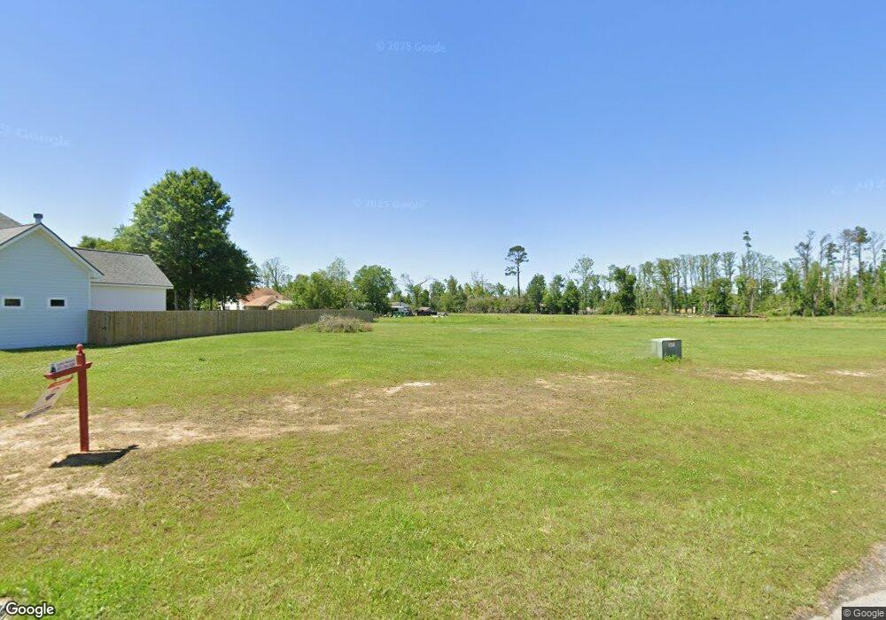 919 N Lake Ct, Lake Charles, LA 70611 - photo 1