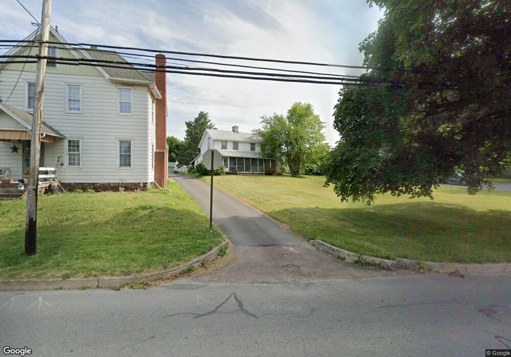 667 Mahoning St, Milton, PA 17847 - photo 1