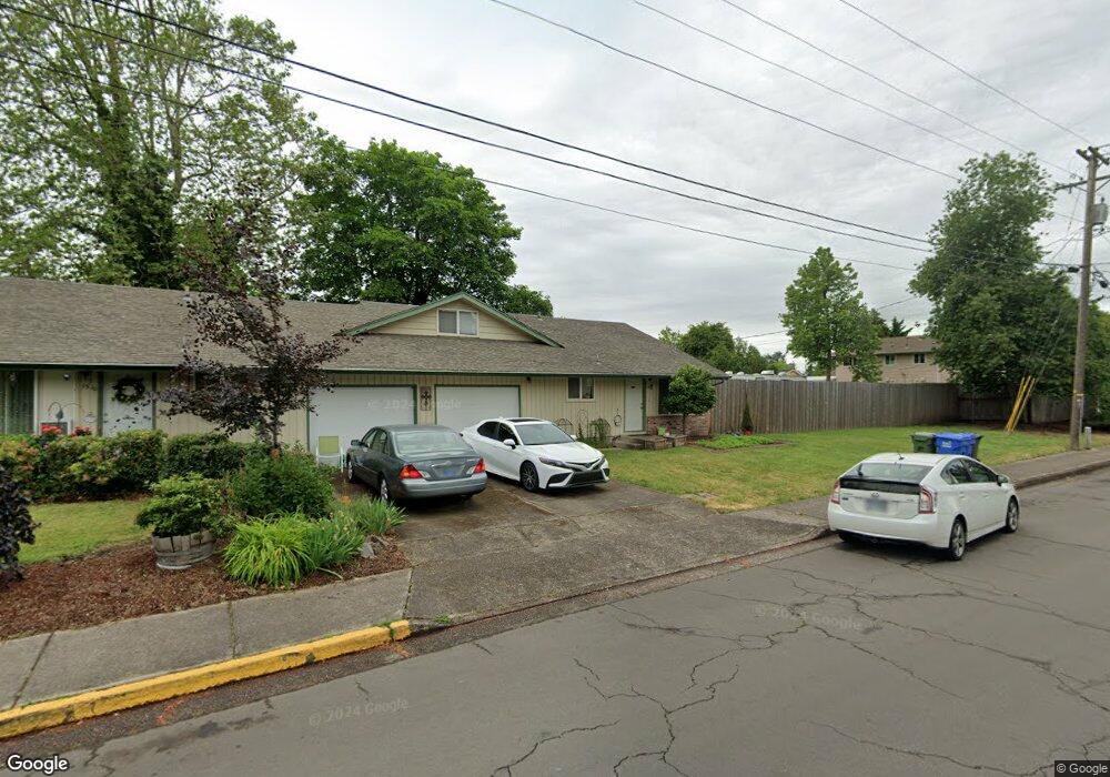 1910 Tabor St, Eugene, OR 97401 - photo 1