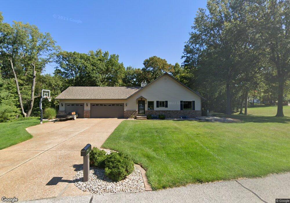 8 Huntleigh Dr, Collinsville, IL 62234 - photo 1
