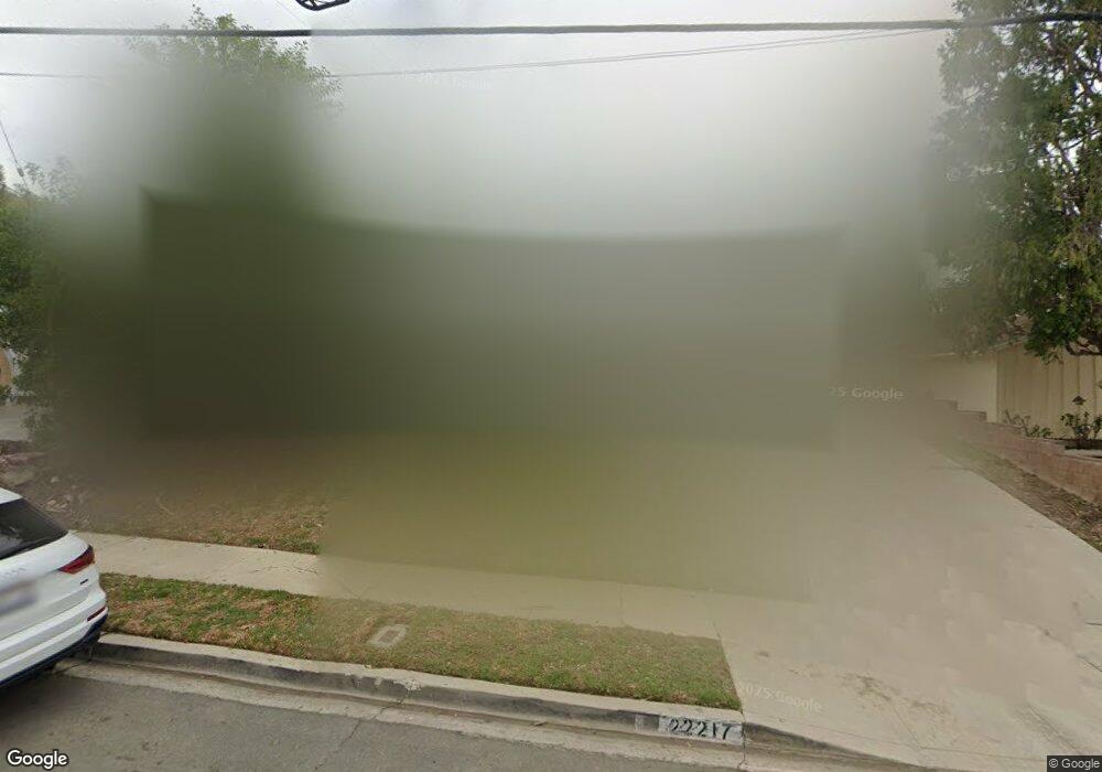 22217 Buena Ventura St, Woodland Hills, CA 91364 - photo 1