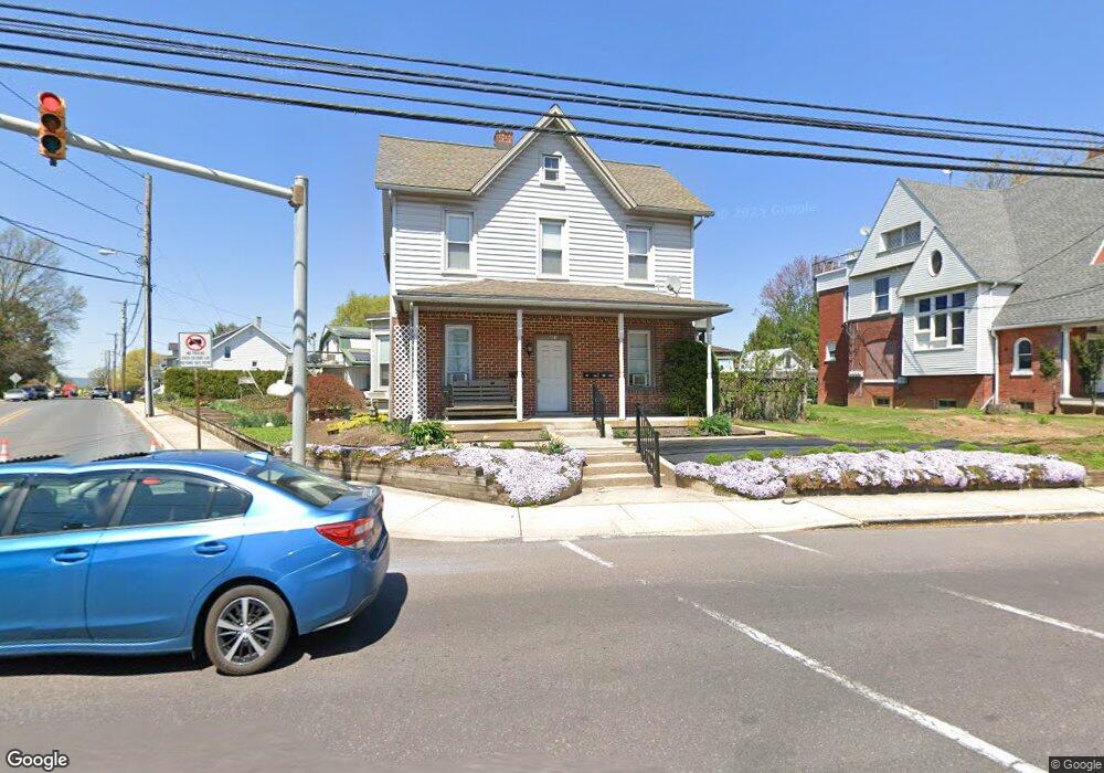 401 E Main St, New Holland, PA 17557 - photo 1