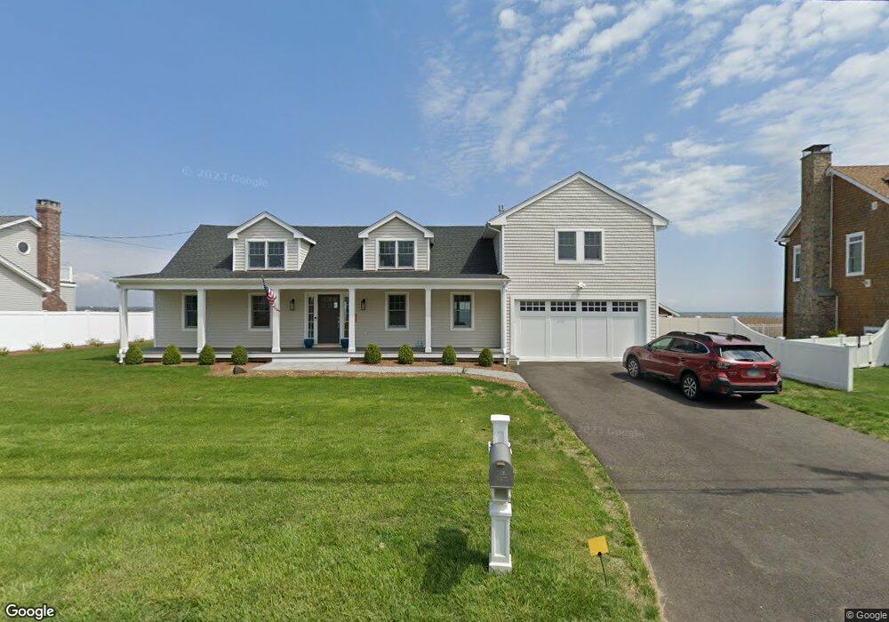 606 Riverdale Dr, Stratford, CT 06615 - photo 1