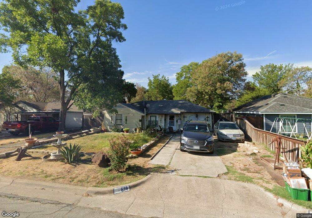 614 Cimarron Trace, Grand Prairie, TX 75051 - photo 1