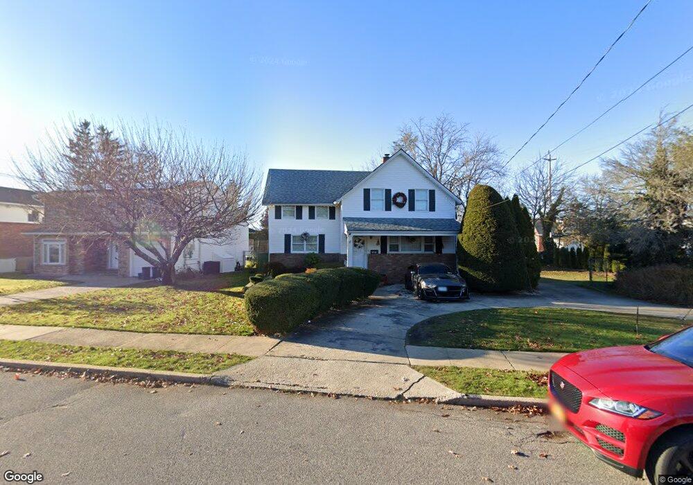 950 Old Britton Rd, North Bellmore, NY 11710 - photo 1
