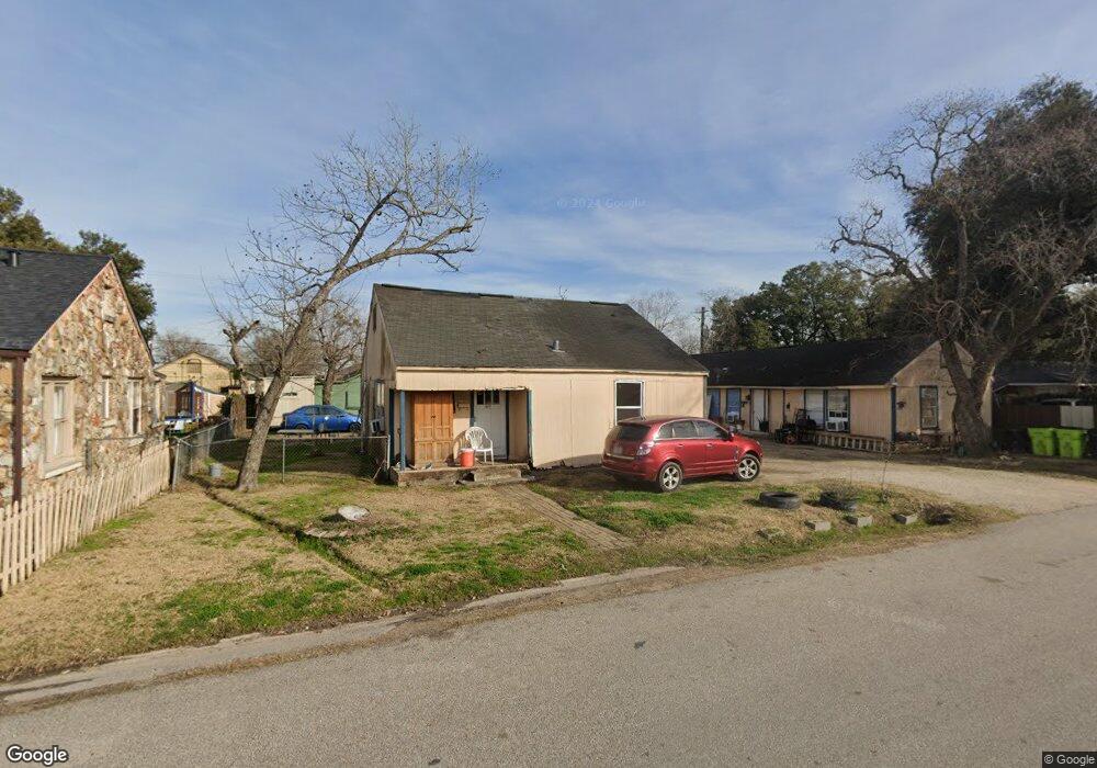 1017 Lawrence St unit 1, Rosenberg, TX 77471 - photo 1