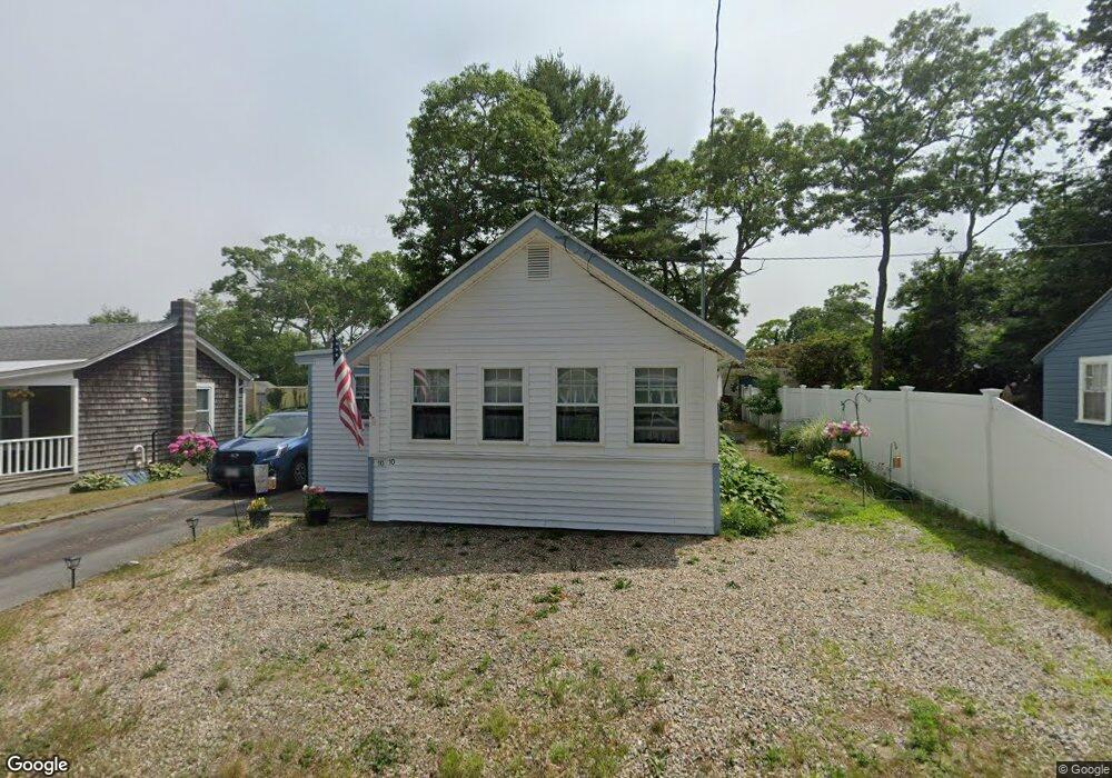 10 Fearing St, Buzzards Bay, MA 02532 - photo 1