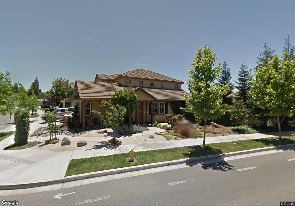 2501 W J St, Oakdale, CA 95361 - photo 1