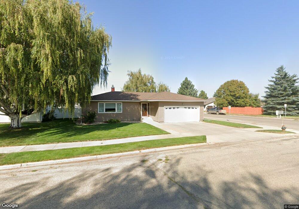 1302 24th St W, Williston, ND 58801 - photo 1