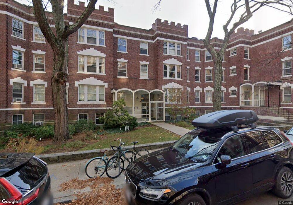 4 Arlington St unit 11A, Cambridge, MA 02140 - photo 1