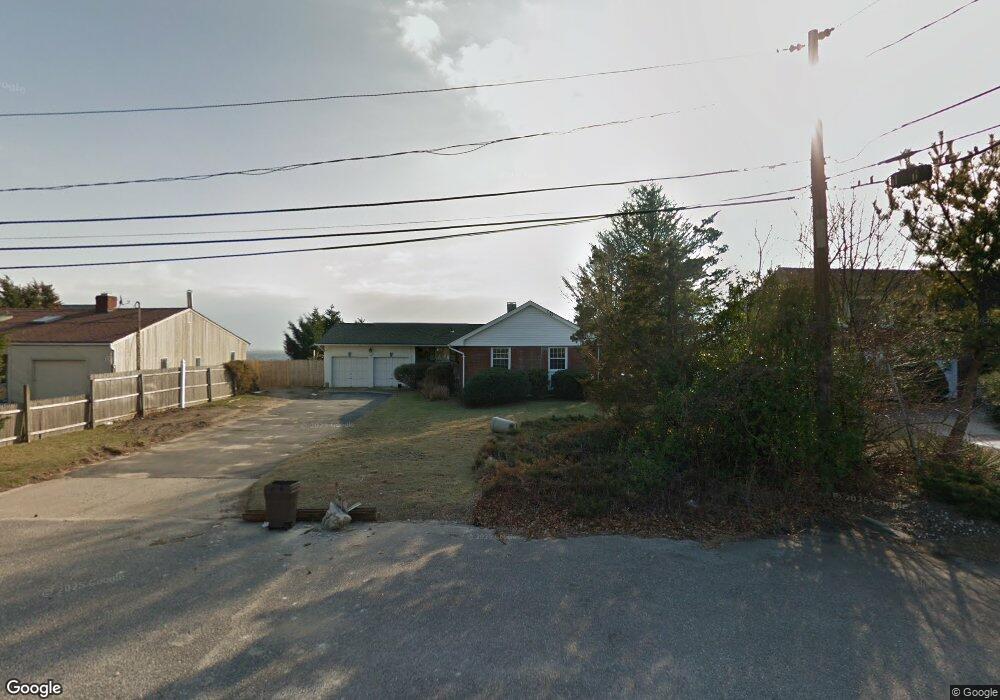 28 Nancy Dr, Sayville, NY 11782 - photo 1