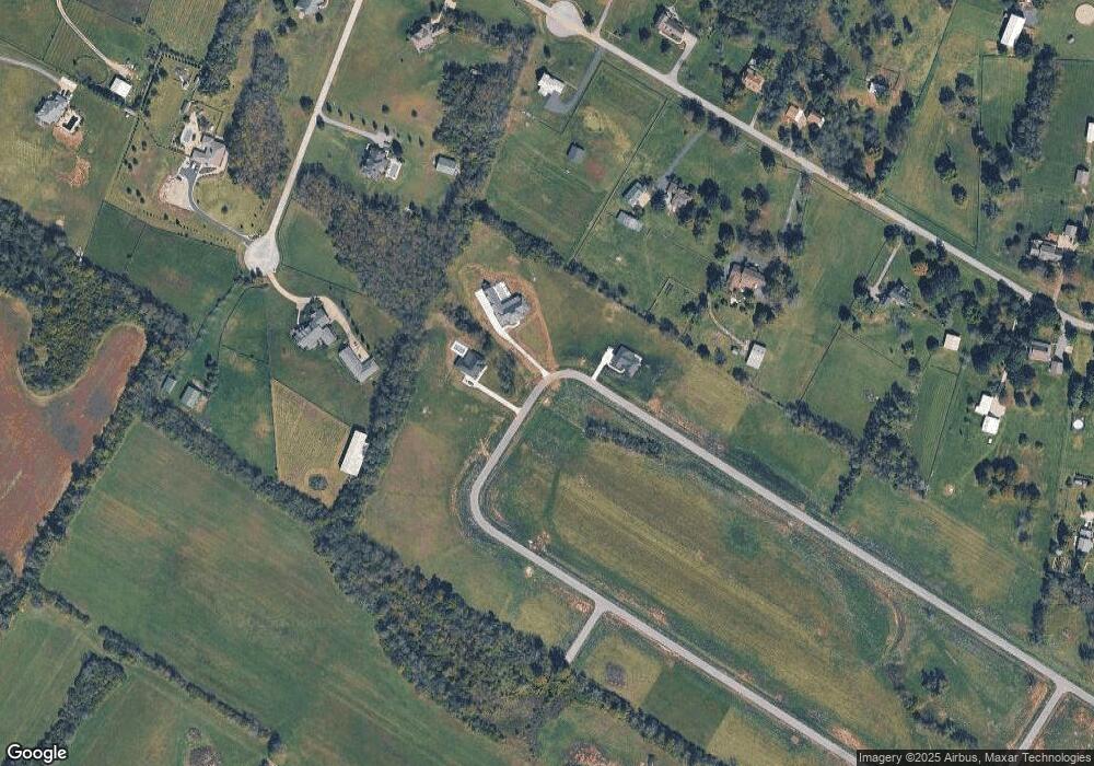 125 Maple Lawn Cir, Nicholasville, KY 40356 - photo 1