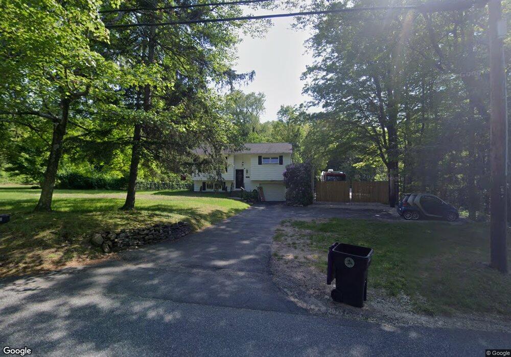 511 Rock Valley Rd, Holyoke, MA 01040 - photo 1