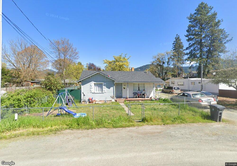 1419 Maple Ln, Grants Pass, OR 97527 - photo 1