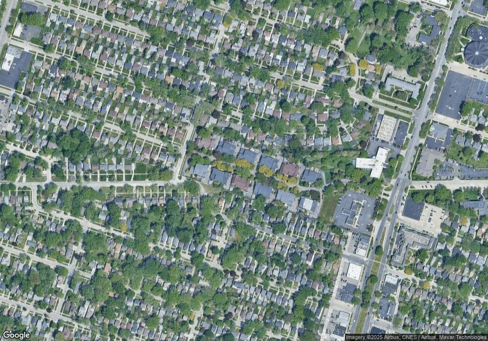 21965 Shore Pointe Ln unit 49, Saint Clair Shores, MI 48080 - photo 1