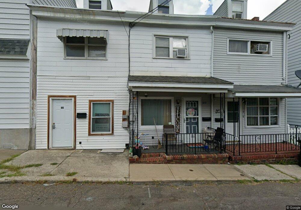 817 Market St, Ashland, PA 17921 - photo 1