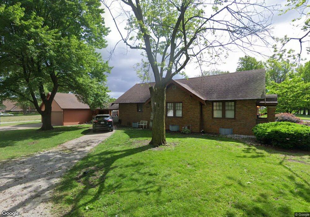 20 Wabash Ave, Mattoon, IL 61938 - photo 1