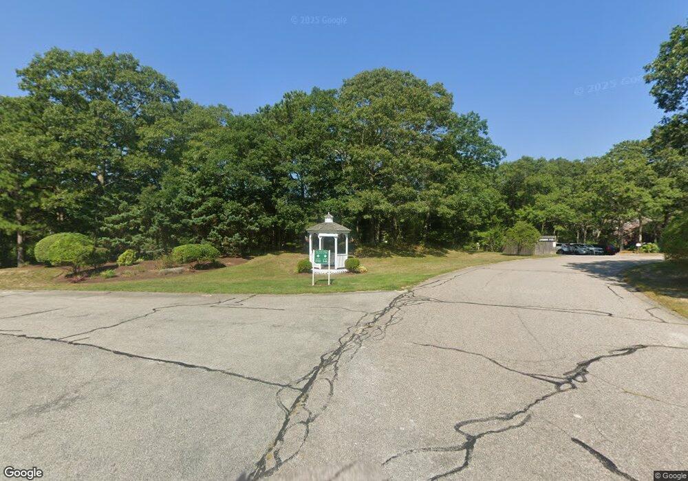 68 Round House Rd, Buzzards Bay, MA 02532 - photo 1