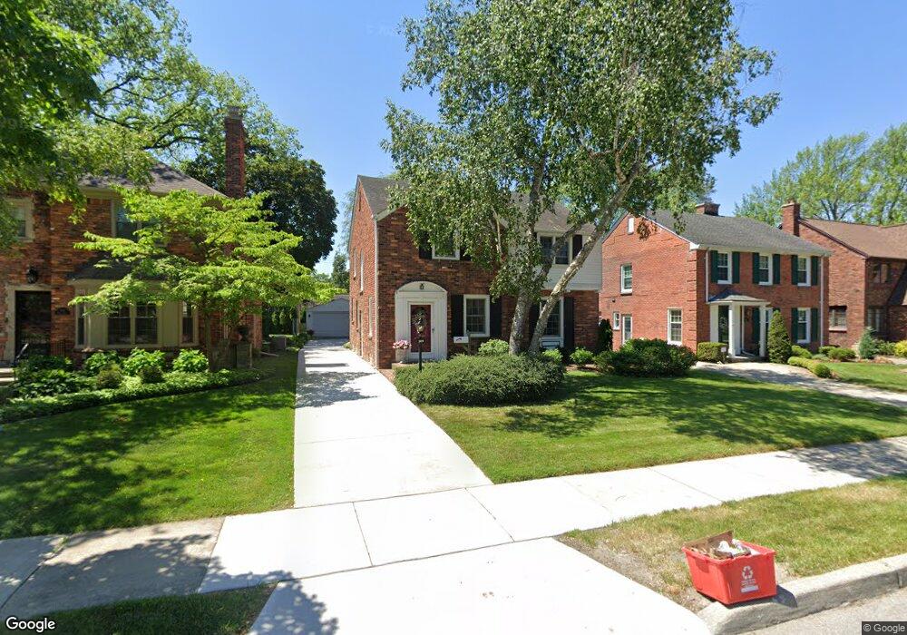 309 Moran Rd, Grosse Pointe Farms, MI 48236 - photo 1