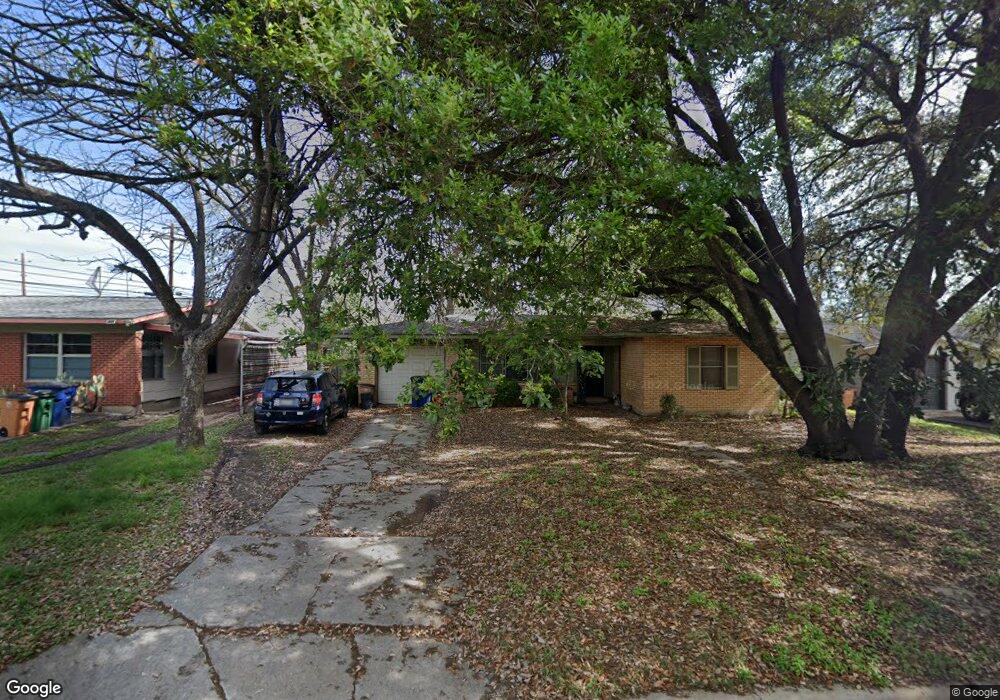 1302 Hillcrest Dr, Austin, TX 78723 - photo 1